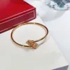 Panthere Series Smycken 18k Avancerad anpassning Bangle Högsta diskvaliteter Vintage Armband 2021 Ny Designer European Size Love Gift for Girlfriend