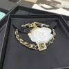 Collana da donna di design Collana di perle Collane da donna Ottone Placcatura in oro Processo di caduta dell'olio Lettera Moda Lusso Elegante Jariser1169406