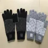 Rękawiczki z dzianiny klasyczny designerski solidny kolor europejski i amerykański para mitens zimowa moda Five Finger Glove BL8826141