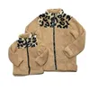 GirlyMax Autunno Inverno Mommy Me Leopard Plush Top Brown Mom Daughter Sherpa 210724