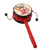 Kinesisk tradition för barn barn tecknad hand bell leksaker trä rattle trumma musikalisk instrument traditionell rattle trumma spin leksaker