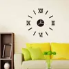 モダンなDIYインテリアローマの壁掛け時計3Dアクリルミラーウォールステッカークォーツ時計リビングルームウォッチ家の装飾壁画デカールH1230
