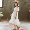 2021 Summer Lace Princess Kids Dresses Girls Lång blomma Kläder Nät Av Shouder Wedding White Dress 5 6 7 8 9 10 11 12 År Q0716