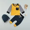 2021 Nuovo autunno e inverno 3 pezzi in cotone a righe in cotone a maniche lunghe in cotone a maniche lunghe con cappello outfit toddler boy vestiti set G1023