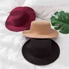 Woolen feltro fedoras inverno outono mulheres chapéu clássico cor sólida fedora chapéus feminino senhora largamente borda plana tampa de jazz cubeta g220301