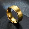 Bröllopsringar 2021 Classic Black Gold Silver Color Rostfritt stål Ring för män Kvinnor 8mm bredd Löfte smycken gåvor7922033