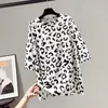 T-shirt da donna 2021 Summer Fashion T-shirt con stampa leopardata Anni '90 Donna Harajuku Manica corta Oversize Casual Bianco Grigio Top Donna T-shirt