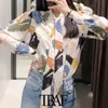 Moda donna con camicette con stampa graffiti con fiocco Camicette vintage a maniche lunghe con bottoni Camicie femminili Blusas Chic Top 210507