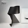 Lampade da tavolo Moderno lampada da scrivania semplice creativa creativa in bianco e nero camera da letto da letto per il letto pieghevole di carta pieghevole