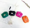 子供のハンドバッグトップ秋/冬の新しいカラーPUミニベビースリンレチェーンバッグ小さな女の子財布