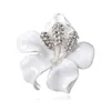 Glänsande emaljrosa blomma broscher för kvinnor Corsage Crystal Rhinestone Epoxy Blommor Pins Bröllopsfest Bridal Brooch Bouquet Smycken Gifts