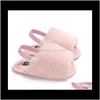 Sandaler baby barn moderskap född flicka tofflor baby mjuk sula vagga skor söt fluffig päls sommar sandaler1 släpp leverans ICI56