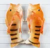 スリッパ魚の靴面白いフレスの親子個人性魚類の創造的なビーチフリップフロップカップル