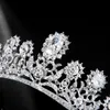 Kryształowy kwiat Bridal Tiaras Cubic Crown Crown Rhinestone Barok Luksusowy konkurs Diodem CZ Opaski ślubne Hair Akcesoria