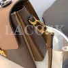 Marka Luxurys Erkekler askılı çanta Crossbody Kadın Kozmetik Kılıf Çanta Bayanlar Cüzdan Unisex Omuz Çantaları Cüzdanlar Hediye