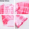 Tie Dye Estetisk Edge Design Kvinna Tshirts Harajuku Grafisk Rosa T-shirt Kvinnor Y2K O-Neck Långärmad Skörd Tops 210510