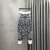 Nomikuma 패션 얼룩말 스트라이프 니트 바지 한국어 높은 허리 여성 스웨터 바지 인과 원인 새로운 긴 땀 바지 6e048 210427