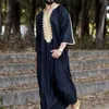 Etnik Giyim Müslüman Erkekler Jubba Thobe Uzun Kollu İslam Nakış V Yaka Kimono Robe Abaya Kaftan Dubai Arap Gömlekler