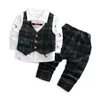 2020 Autumn Boys Fashion Clothes Set Cartoon Penguin Long Sleeve Shirt Vest Pants 3-Piece Set Plaid Casual Kids Set X0802