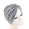 Ny muslimsk bomull Turban Caps Twist Knot Pearls Bonnet Muslim Kvinnor Indiska Pärlor Hårförlust Hatt Pläterad Strech Chemo Cap Head SC