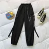 Spring Chain Cargo Pants Vrouw 2 Stuk Sweatshirt met capuchon + Joggers Dames Letter Gedrukt Zwart Set Wonemon 2111112