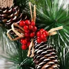 عيد الميلاد اكليلا الاصطناعي pinecone التوت الأحمر جارلاند الديكور شنقا الباب الأمامي جدار شجرة زخرفة 211105