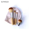 o.two.o 4pcs/lot Bamboo Brush Foundationメイクアップブラシ化粧品ビューティーツールのアイシャドウのための化粧品フェイスパウダー最高品質