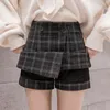Saias xadrez mini-saia Etek Cantura alta uma linha preta coreana grossa curta curta de cuadros mulher vintage jupe femme 2021 inverno