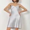 女性のセクシーなディープ V ネックサテンドレススパゲッティストラップパジャマ PartyDress 2021 エレガントなソリッドカラーの女性のドレスホームウェア Vestidos