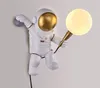 Nordic LED personalità astronauta luna camera dei bambini lampada da parete cucina sala da pranzo studio balcone navata decorazione