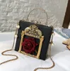 Fabrik Großhandel Marke Frauen Tasche Mode Barock Relief Blume Handtaschen maßgeschneiderte Diamant Bohrer Abendessen Perle Handtaschen Schultertaschen