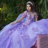 Robes de Quinceanera élégantes lavande violet clair avec cape dentelle Appliqued corset perlé robe De 15 Anos jupe gonflée douce 16 D200J