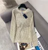 Camicette in maglia da donna larghe Autunno Scava fuori Triangolo Maglioni femminili Camicia Top Moda Casual Girocollo Manica lunga