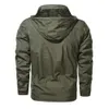 Vårhöst Män Outdoor Jackor Stand Collar Vattentät Windbreaker med Hood Men Fashion Outwear Lätt Breathable Coat 211013