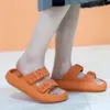 2021 Новые летние желе обувь для женщин / мужчин пляжные сандалии полые тапочки женские толстые дна EVA Flip Plops пряжки светлые сандалии