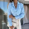 女性のブラウスシャツポケット水玉プリントカジュアル女性ブラウスレディース長袖ターンダウン襟オフィスワークファッション 2021