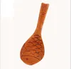 木製の魚の柄の米の食糧スプーンキッチンクッキングツールスクープパドル日本の木の履歴スプーンSN2683