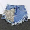 Kvinnors Mode Märke Vintage Tassel Rivet Ripped High Waisted Short Jeans Punk Sexig kvinna Denim Shorts 210719