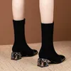 弾性ショートブーツ女性ミッドカーフブーツラインストーンヒールレディース秋の靴正方形のトゥの女性のフットウェアフロントジッパーブラック