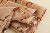 Foulard en soie châle imprimé léger et fin dame cadeaux de décoration de plage de vers à soie pour la sélection