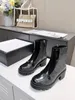 Luxury Designer Womens Half Boots Skor Vinter Chunky Med Heels Plain Square Toes Shoe Rainboots Zip Women Mid Calf Booty Wear Beständig Tjock Soled Boot 35-41