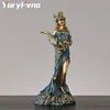 YuryFvna Déesse grecque de la chance et de la fortune StatuesResin Blinded Lady tenant la corne de la richesse Figurines romaines Home Decor 210811