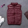 Winter Men Duck Down Kamizelka Płaszcz Ultralight Bez Rękawów Puffer Kamizelka Kurtka Ultra Cienka Lekka Lekka Kurtka Waistcoat 211110