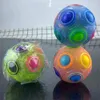 7CM Stress Sensory Rainbow Ball Decompression Finger Puzzle Toys Girevole Glow in the Dark Fluorescent 12 Hole Magic Ball Box Imballaggio G66V4N1