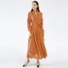 Robes décontractées Automne et hiver Modèle de modèle pour femmes Style à manches longues Couture à lacets Patchwork Robe plissée Plis Robe