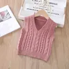 Baby Kids Boys and Girls V-hals Mouwloze Twist Knit Wollen Vest Pullover Trui voor Kinderen Herfst Meisje Kleding 211203