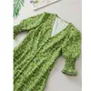 Sexy Mini vert Floral Slim Fit Western Style femme robe col en v court français doux Chic femmes robe été brise 210507