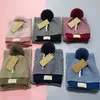 Crianças chapéu de malha e lenço conjunto Austrália Designer Pompon Gorros Quentes Cachecóis de Inverno Pom Crochet Hats Knitting Slicting Skinsty Crânio Caps Neck Collor 2pcs Ternos