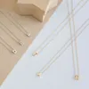 SUMENG Mode Tiny Initial Halsband Guld Silver Color Cut Bokstäver Single Name Choker Halsband För Kvinnor Hänge Smycken Present