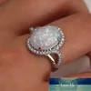 Huitan Bague solitaire de luxe avec un énorme sertissage de griffes d'opale de feu créé Halo CZ Pave Fashion Bagues de soirée cocktail pour femmes